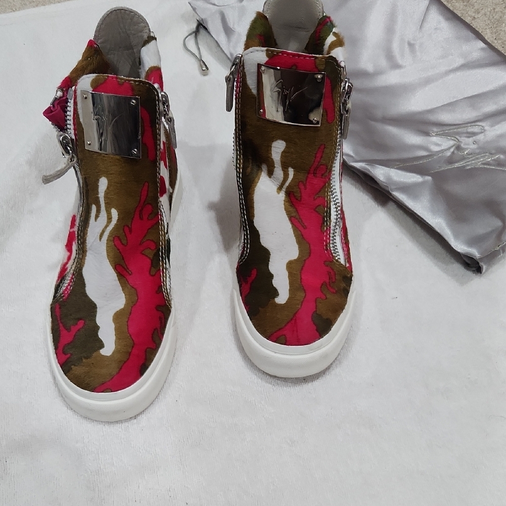 Giuseppe Zanotti Red and Brown Sneakers